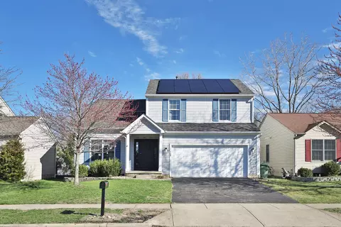 348 Holly Grove Rd, Lewis Center, OH 43035