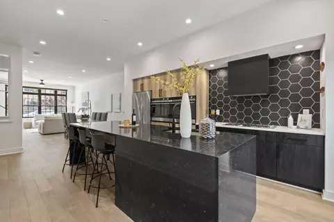 318 Cornelius St #6, Columbus, OH 43215