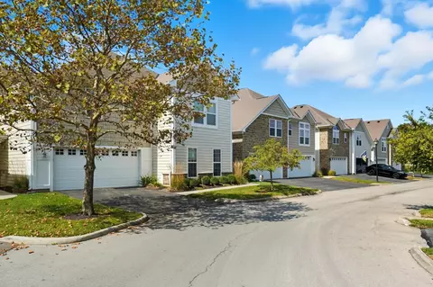 5017 Calais Dr, Columbus, OH 43221