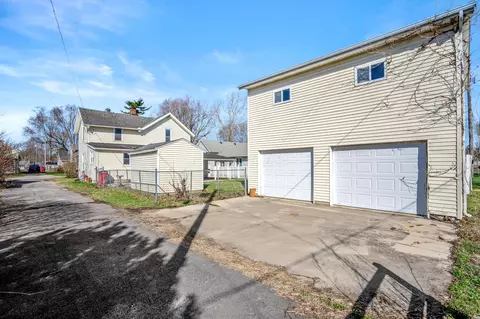 Exterior - 420 N Simon St, Ada, OH 45810 photo 5 of 5