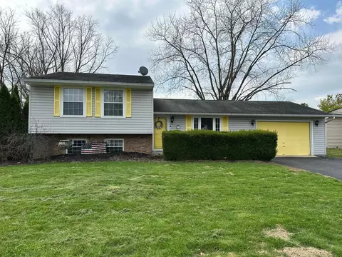 777 Celine Ct, West Jefferson, OH 43162