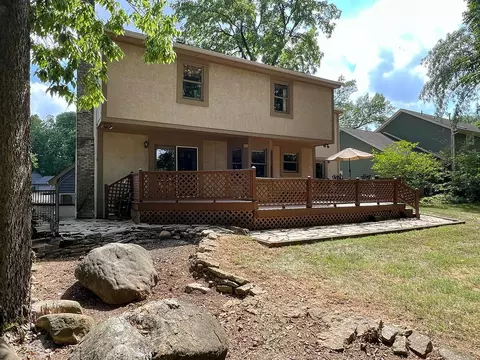 Exterior - 3000 Scioto Pl, Columbus, OH 43221 photo 7 of 12