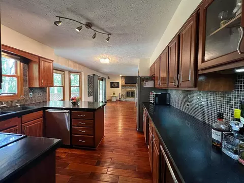 Kitchen - 3000 Scioto Pl, Columbus, OH 43221 photo 1 of 10