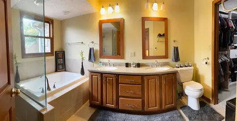 Bath - 3000 Scioto Pl, Columbus, OH 43221 photo 5 of 5