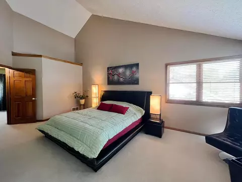 Bedroom - 3000 Scioto Pl, Columbus, OH 43221 photo 7 of 9
