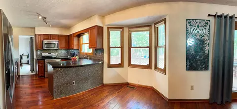 Kitchen - 3000 Scioto Pl, Columbus, OH 43221 photo 6 of 10