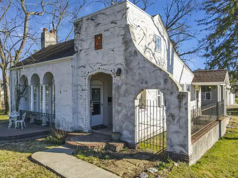 1223 W Main St, Newark, OH 43055