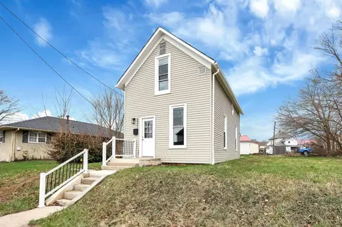 Exterior - 231 N London St, Mount Sterling, OH 43143 photo 3 of 4