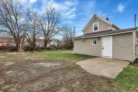 Exterior - 231 N London St, Mount Sterling, OH 43143 photo 4 of 4