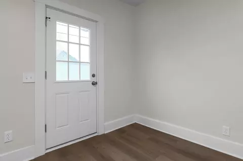 Entry Way - 231 N London St, Mount Sterling, OH 43143 photo 1 of 2