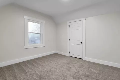 Bedroom - 231 N London St, Mount Sterling, OH 43143 photo 4 of 7