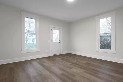 Living - 231 N London St, Mount Sterling, OH 43143 photo 1 of 3