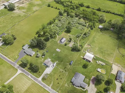 View/Area - 25864 Shoemaker Rd, Circleville, OH 43113 photo 13 of 17