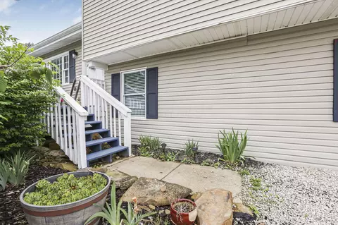 Exterior - 25864 Shoemaker Rd, Circleville, OH 43113 photo 5 of 18