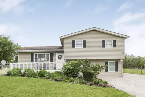 25864 Shoemaker Rd, Circleville, OH 43113