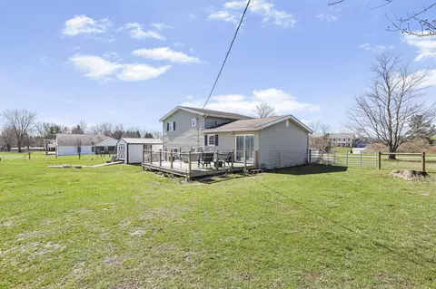 Exterior - 25864 Shoemaker Rd, Circleville, OH 43113 photo 15 of 18