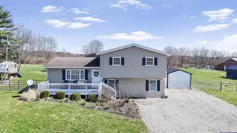 Exterior - 25864 Shoemaker Rd, Circleville, OH 43113 photo 17 of 18