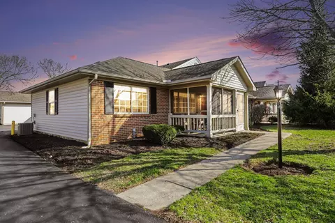 4110 Wiston Dr, Groveport, OH 43125