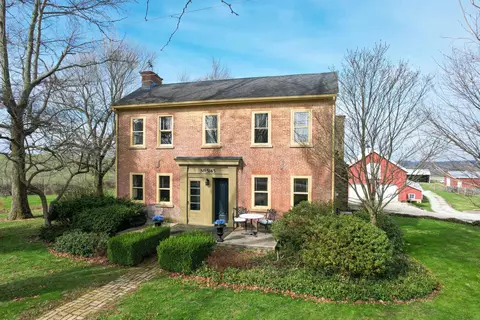 3143 Burg St, Granville, OH 43023