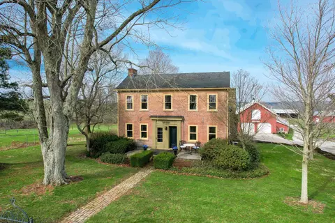 3143 Burg St, Granville, OH 43023