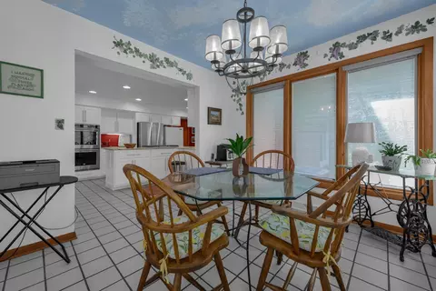 Dining - 1244 Lancaster Pike, Circleville, OH 43113 photo 4 of 4