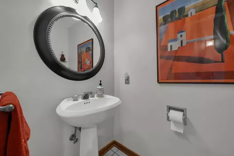 Bath - 1244 Lancaster Pike, Circleville, OH 43113 photo 1 of 6