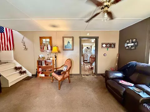 Living - 172 Hayward Ave, Circleville, OH 43113 photo 1 of 2