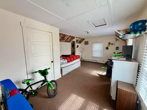 Bedroom - 172 Hayward Ave, Circleville, OH 43113 photo 1 of 2