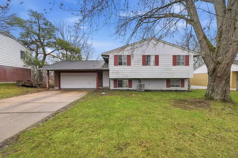 3675 Santiago Dr, Westerville, OH 43081