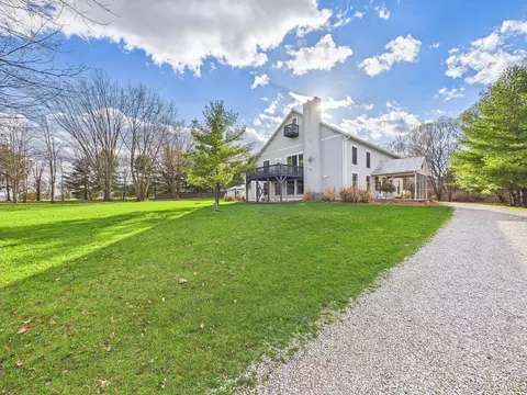 681 Mount Zion Rd SW, Lancaster, OH 43130