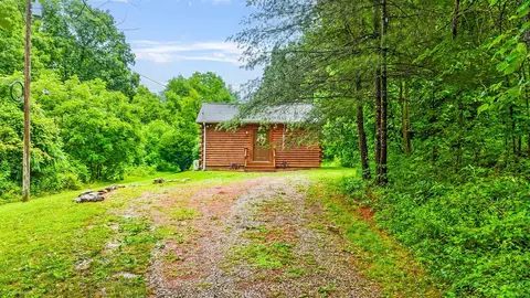 14879 Wolfe Bennett Rd, Nelsonville, OH 45764