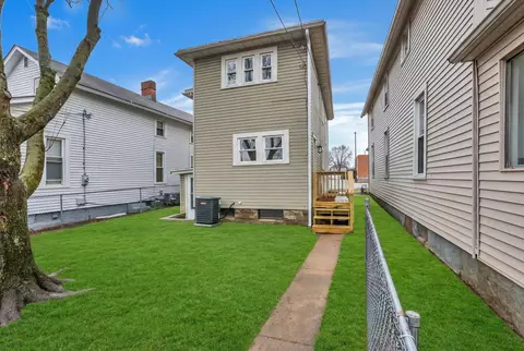 Exterior - 834 E Main St, Lancaster, OH 43130 photo 10 of 19