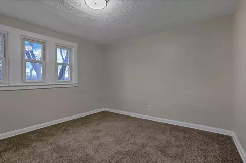 Bedroom - 834 E Main St, Lancaster, OH 43130 photo 9 of 9