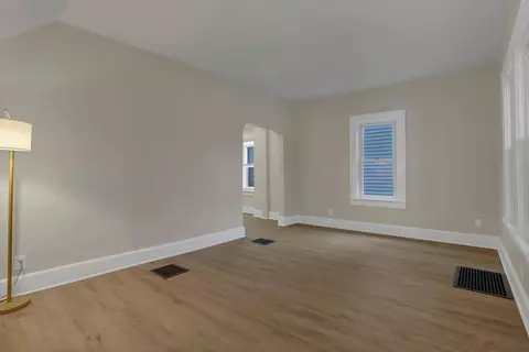 Living - 834 E Main St, Lancaster, OH 43130 photo 3 of 7