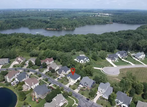 1160 Forsyth Ln, Galena, OH 43021