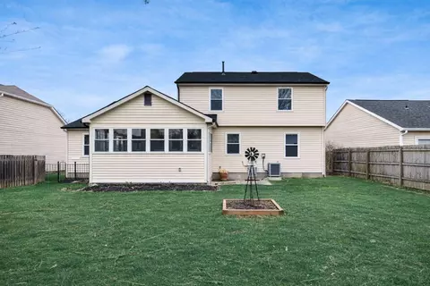 4851 Leybourne Dr, Hilliard, OH 43026