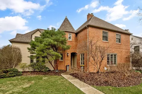 2604 Sherwood Rd, Columbus, OH 43209