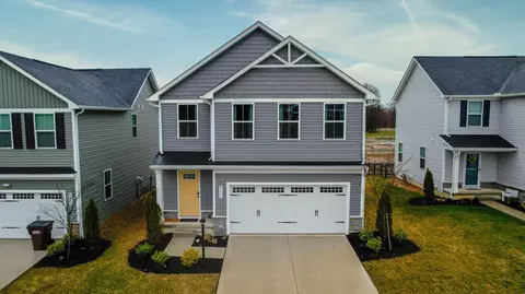 8657 Greengate Blvd, Canal Winchester, OH 43110