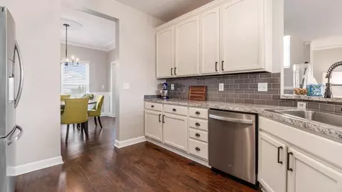 Kitchen - 222 Trail E, Pataskala, OH 43062 photo 5 of 5