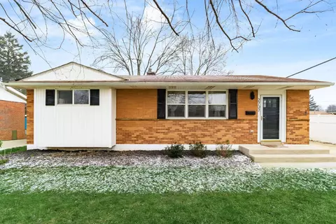 2707 Kingston Ave, Grove City, OH 43123