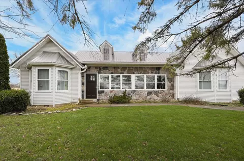 8325 Garringer Edgefield Rd, Jeffersonville, OH 43128
