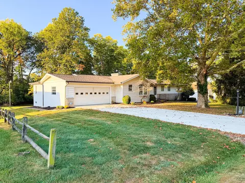 3335 Sycamore Knolls Dr, Columbus, OH 43219