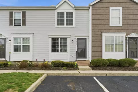 5082 Singleton Dr #29C, Hilliard, OH 43026