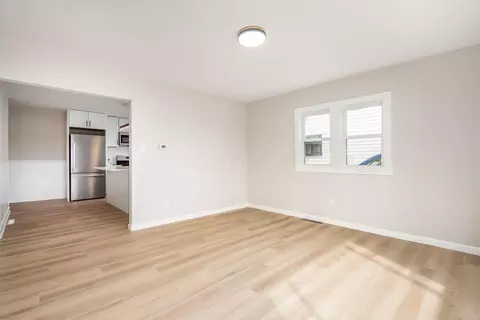 Living - 528 E Ohio St, Circleville, OH 43113 photo 3 of 4