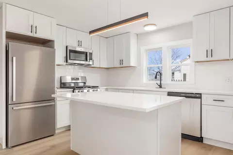 Kitchen - 528 E Ohio St, Circleville, OH 43113 photo 2 of 6