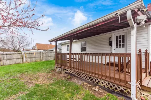 Exterior - 528 E Ohio St, Circleville, OH 43113 photo 5 of 6