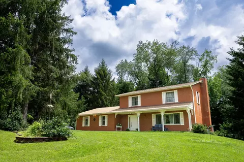 1871 Blue Jay Rd, Heath, OH 43056