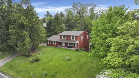 1871 Blue Jay Rd, Heath, OH 43056