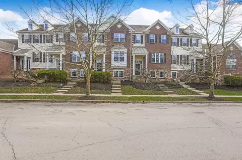 1041 Bluffway Dr, Columbus, OH 43235