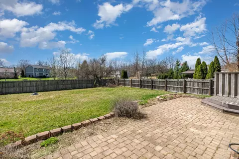 Exterior - 1729 Laredo Ct, Powell, OH 43065 photo 8 of 10